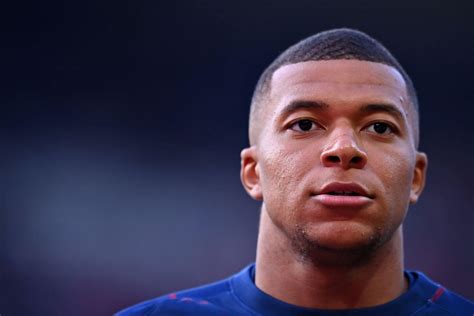 kylian mbappe new contract details